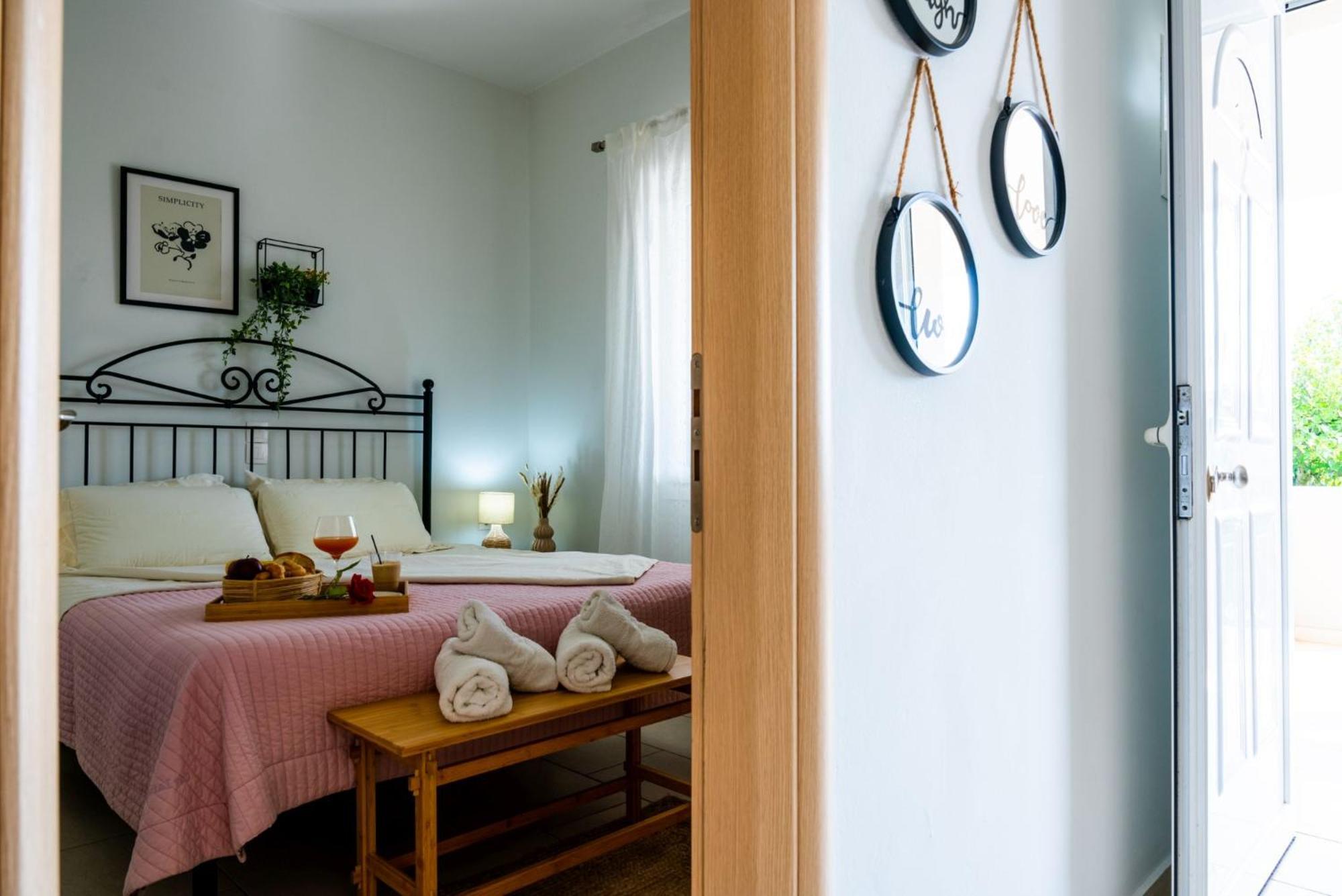 Tesys Studios And Apartments Laganas Phòng bức ảnh