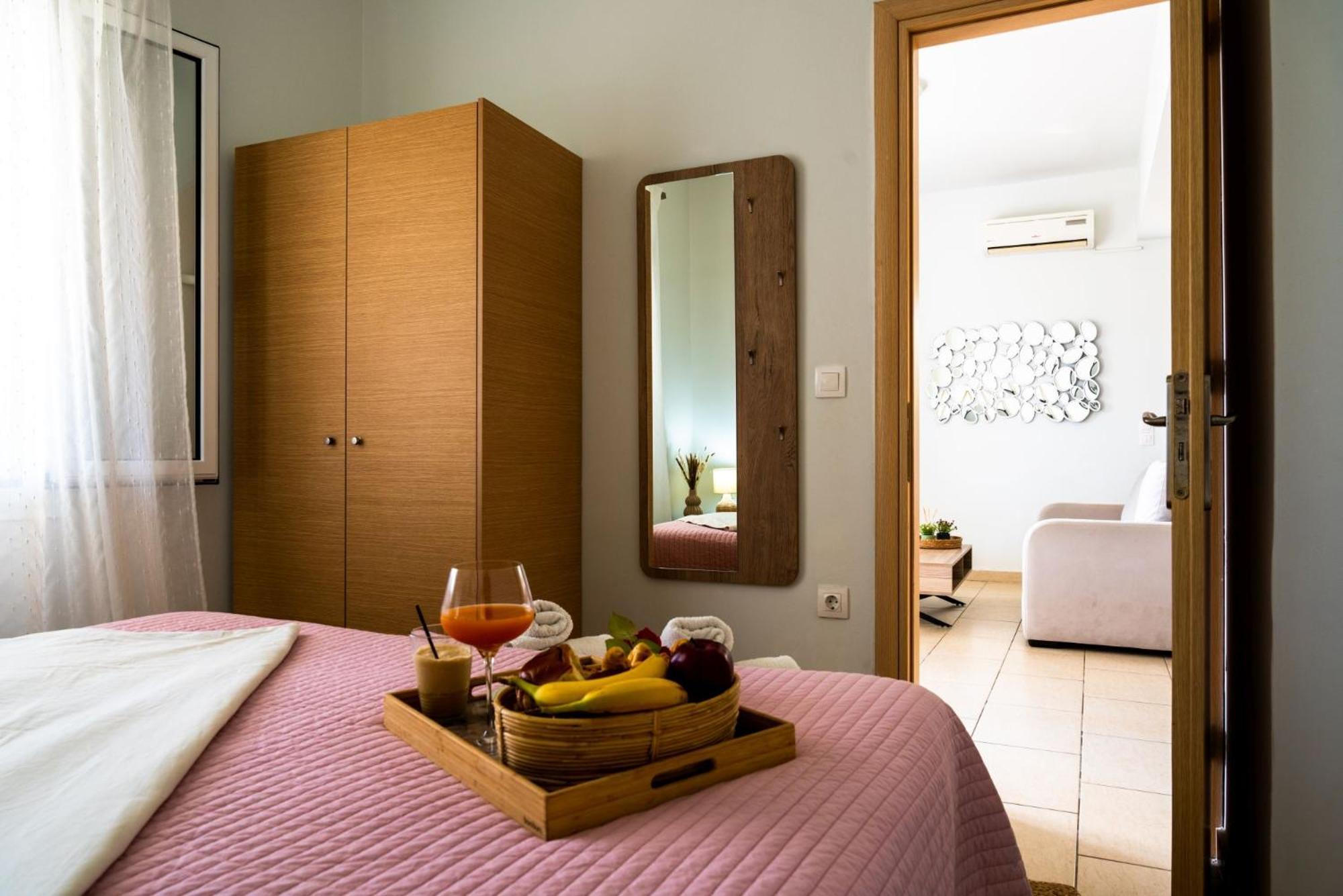 Tesys Studios And Apartments Laganas Phòng bức ảnh