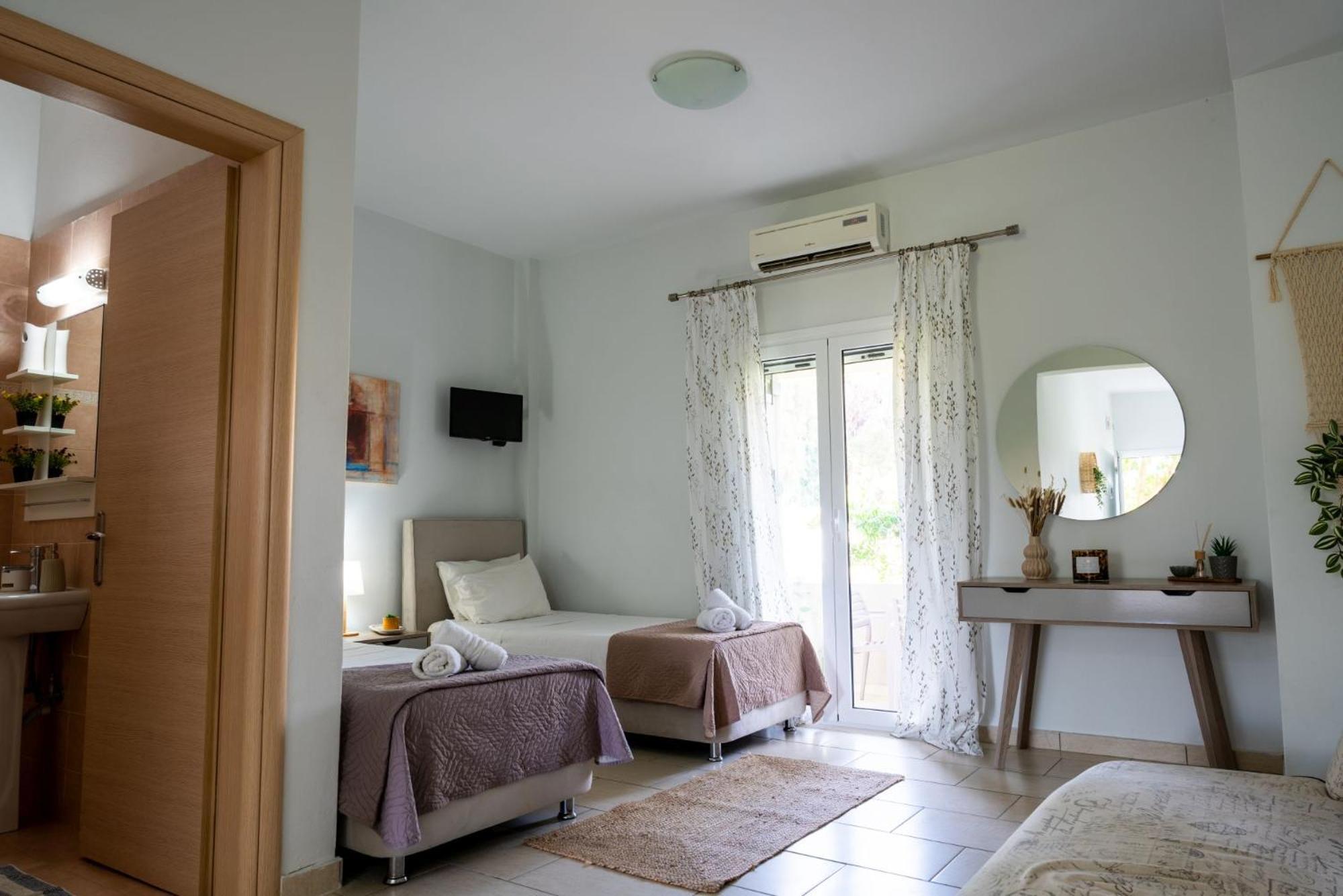 Tesys Studios And Apartments Laganas Phòng bức ảnh